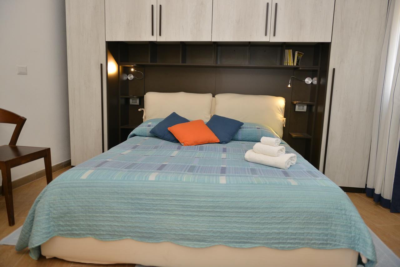La Fonte Dell'Ulivo 3 Bed and Breakfast La Maddalena  Buitenkant foto